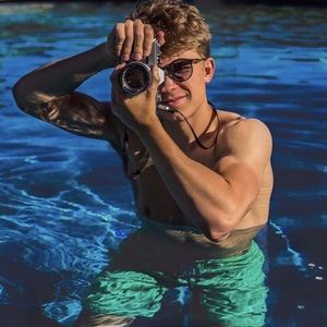 Meet your Posher, Evan